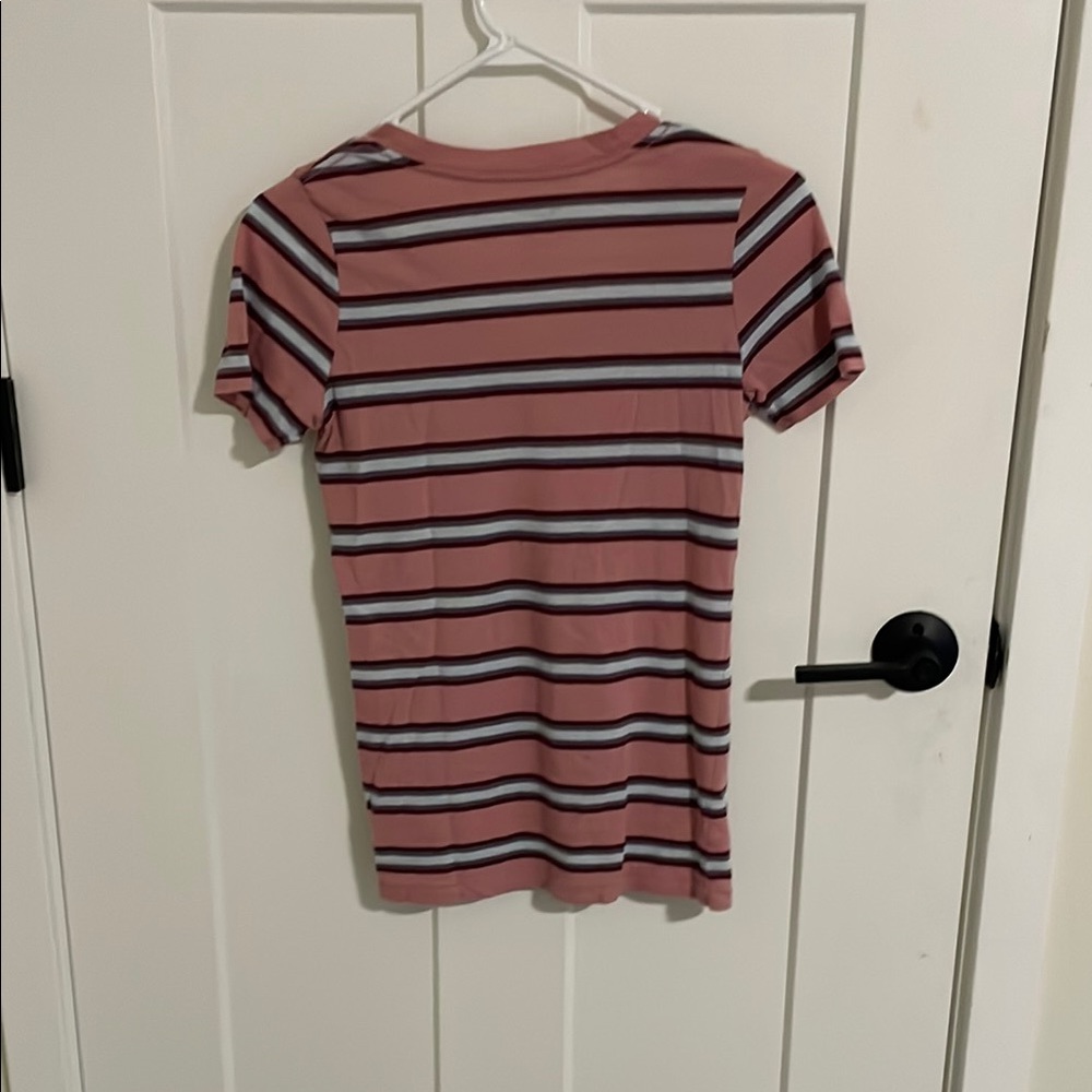 Fitted Red and Pink Striped V-Neck T-Shirt - Picture 3 of 3